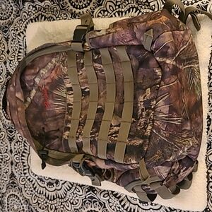 Field line Pro Series heavy duty backpack with padded straps